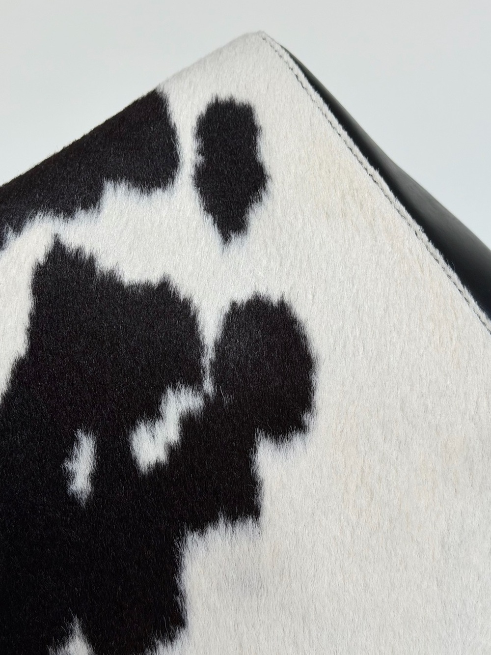 Givenchy House de Givenchy Cow Print Bag - Picture 9 of 14